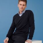 Henbury 12 gauge v-neck jumper