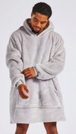 Oversized Hooded Blanket - Image 4